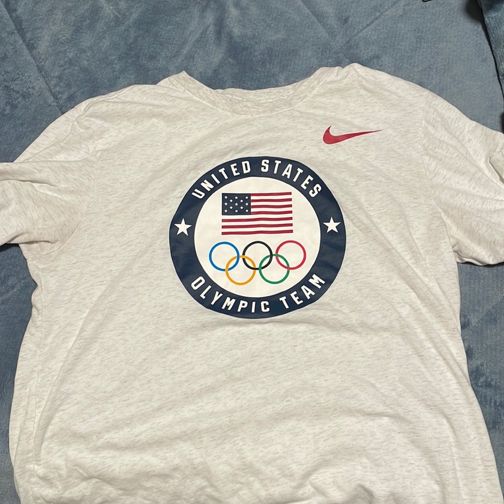 United States Olympic Team T-Shirt M / 4.99 SHIPPING